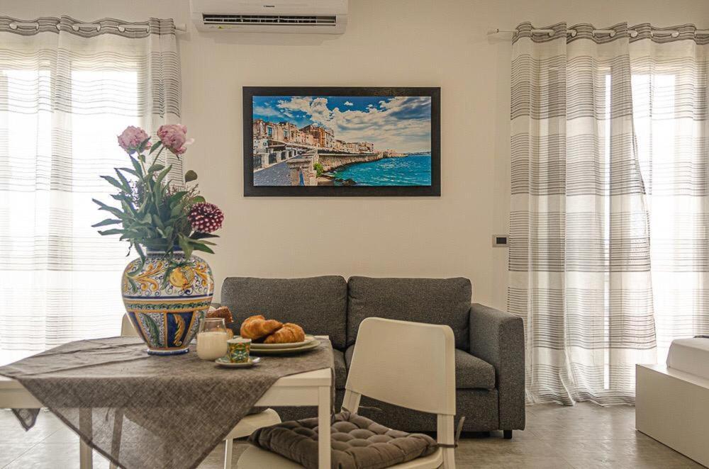 Sunrise Luxury Apartments Cassibile Bagian luar foto